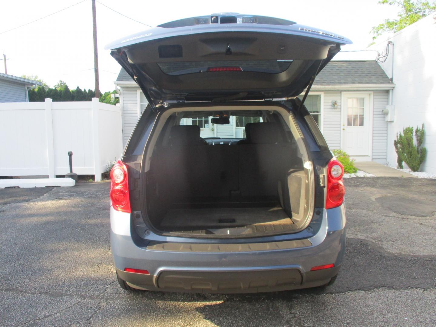 2011 BLUE Chevrolet Equinox (2CNALPECXB6) , AUTOMATIC transmission, located at 540a Delsea Drive, Sewell, NJ, 08080, (856) 589-6888, 39.752560, -75.111206 - Photo#26